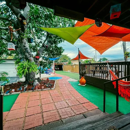 Hammocks & Mini-Golf! 10 Mins From Beach! Hollywood Exterior photo