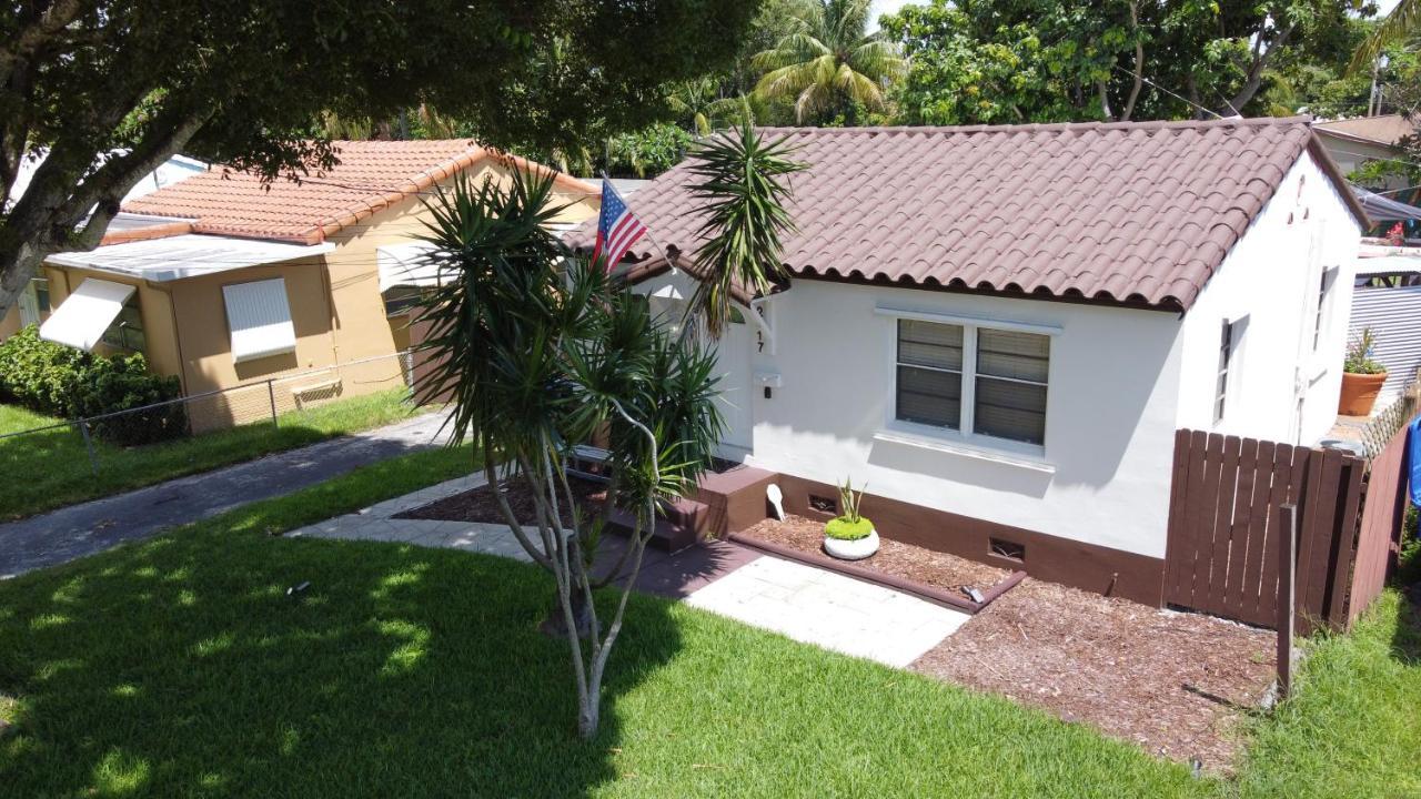 Holiday home Hammocks & Mini-golf! 10 Mins From Beach! *