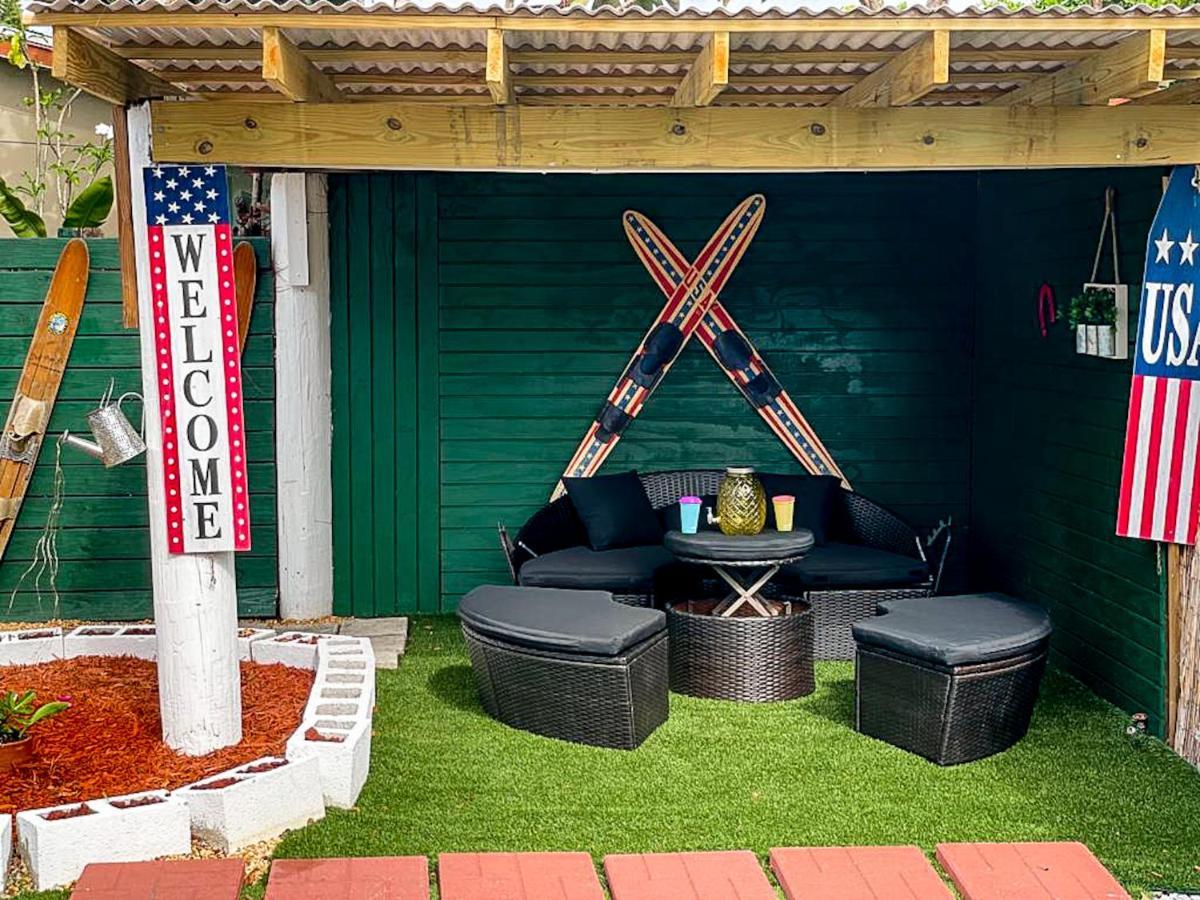 Holiday home Hammocks & Mini-golf! 10 Mins From Beach! Hollywood