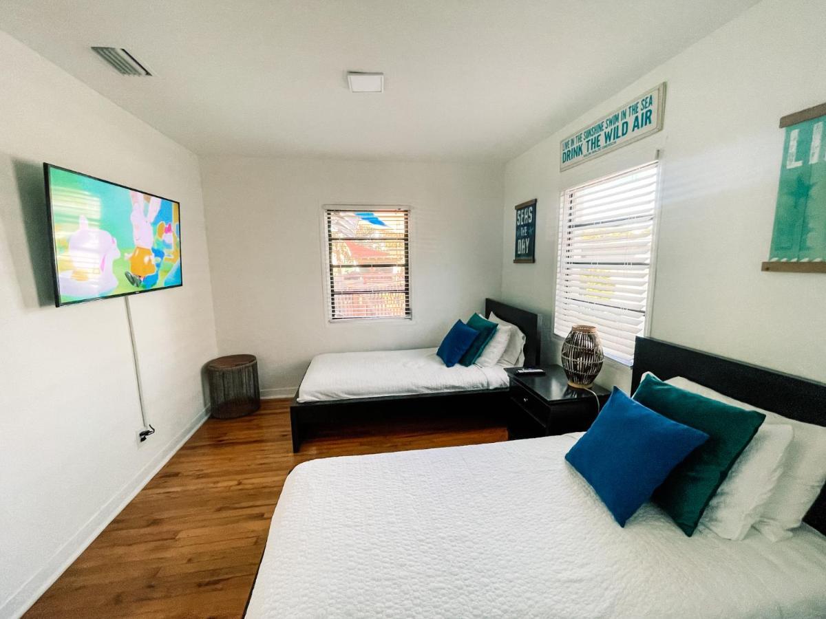 Holiday home Hammocks & Mini-golf! 10 Mins From Beach! Hollywood